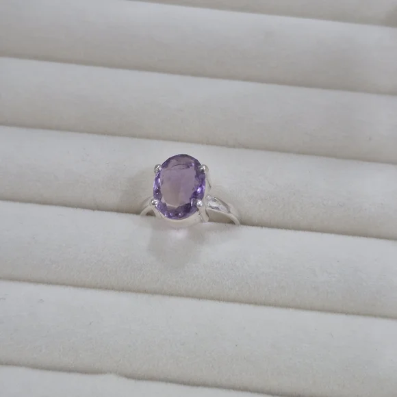 925 Natural Silver Ring with Amethyst Gemstone Handmade Ring - Picture 6 of 7